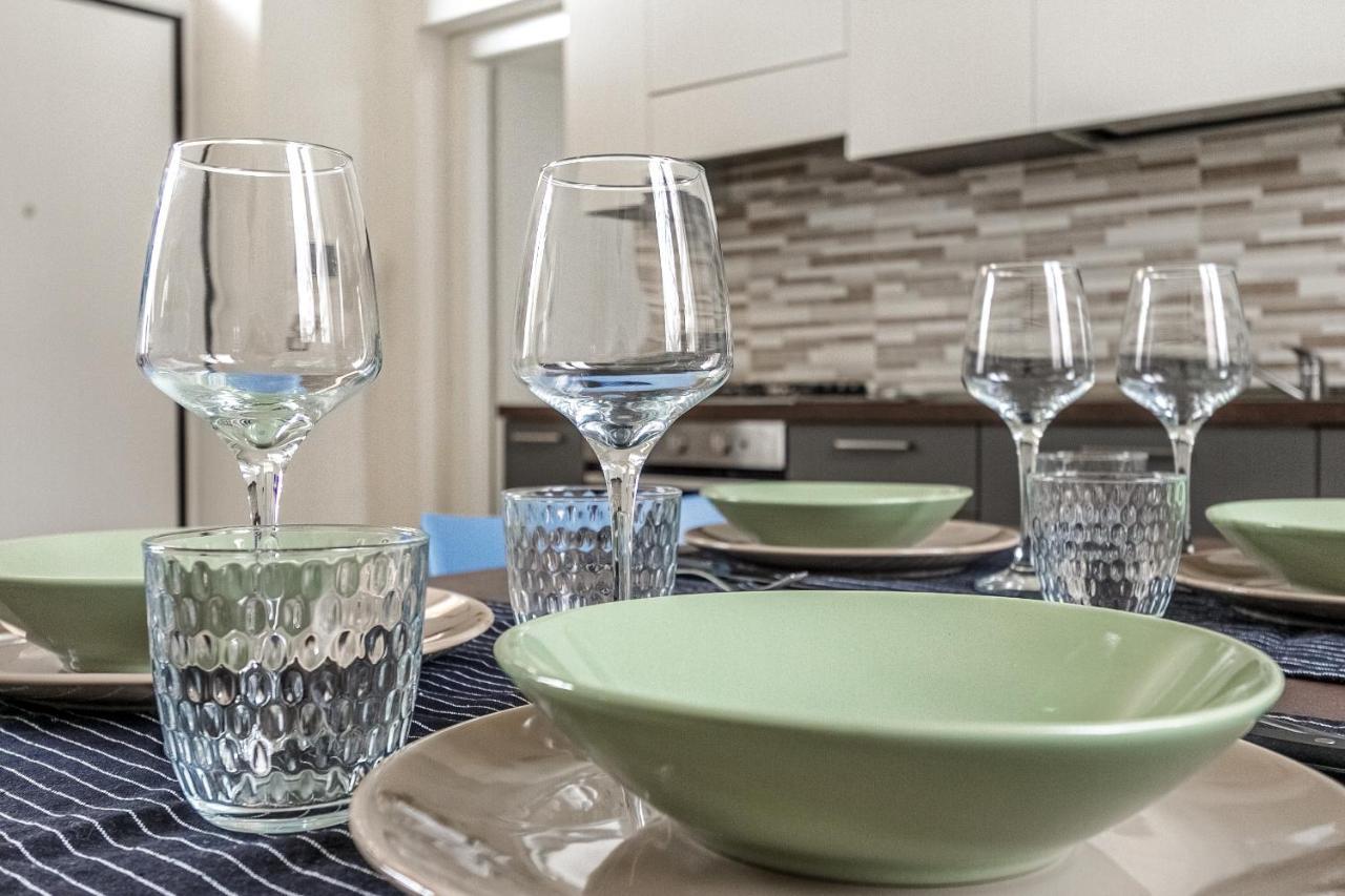 Al 33 Di Via Roma - Apartments Cardano Al Campo Exteriör bild