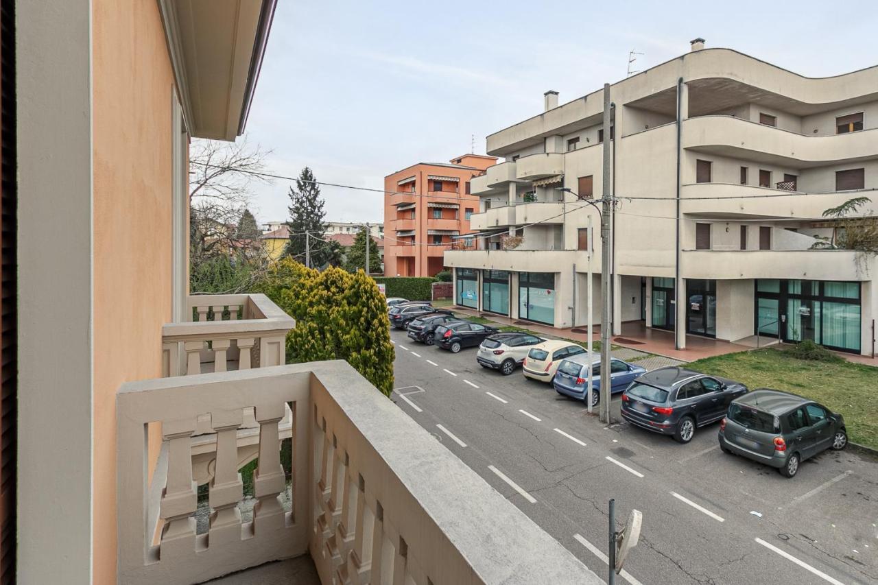 Al 33 Di Via Roma - Apartments Cardano Al Campo Exteriör bild