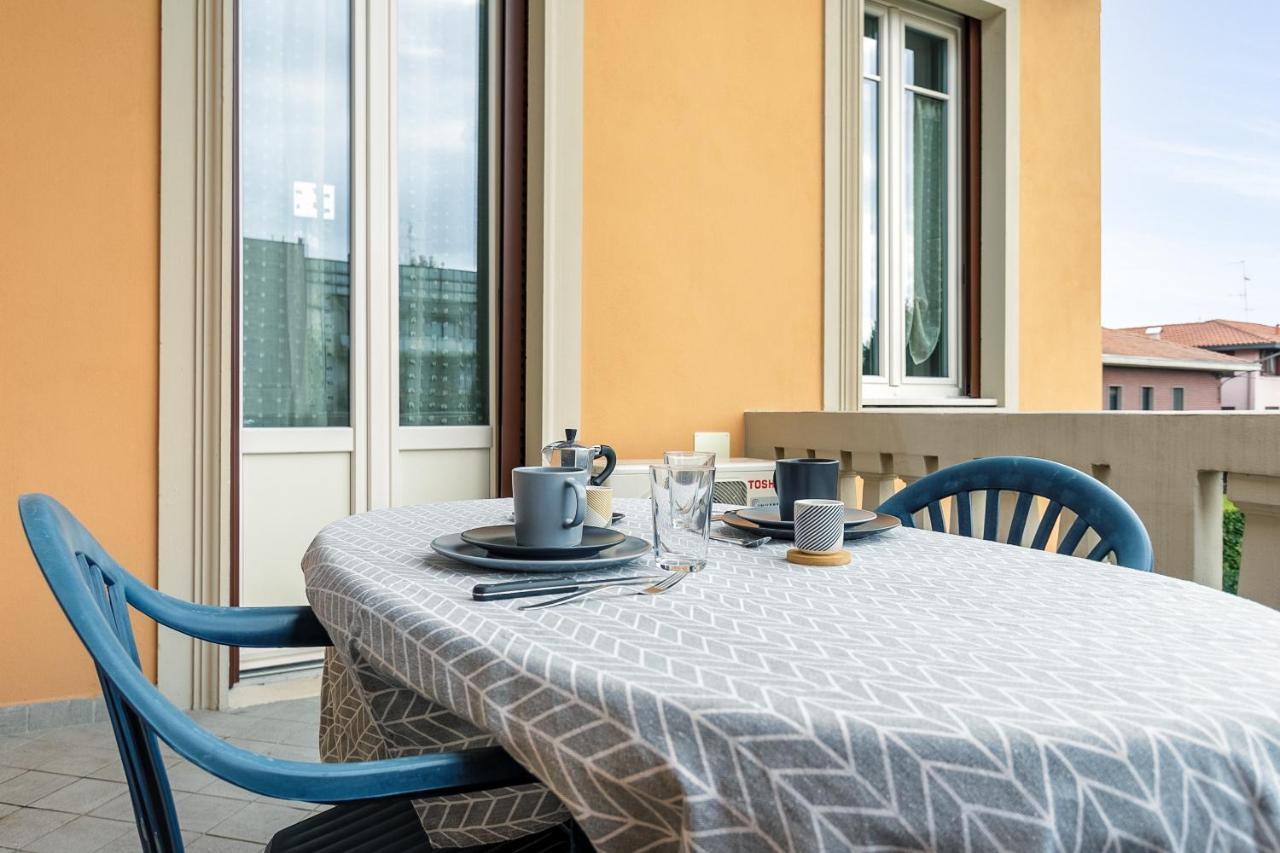 Al 33 Di Via Roma - Apartments Cardano Al Campo Exteriör bild